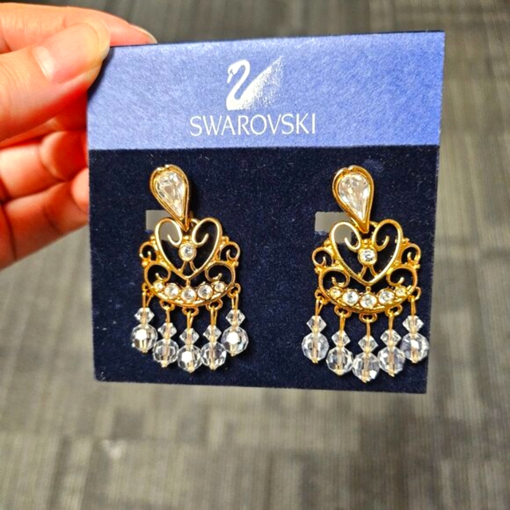 NWT Swarovski Drop Clip on Earrings
